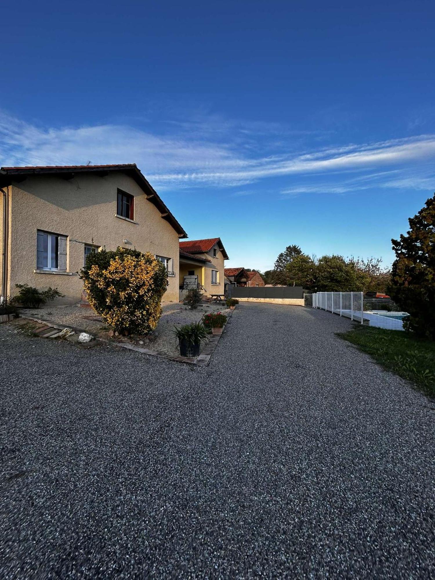 Montbarla Gite La Garrigue מראה חיצוני תמונה